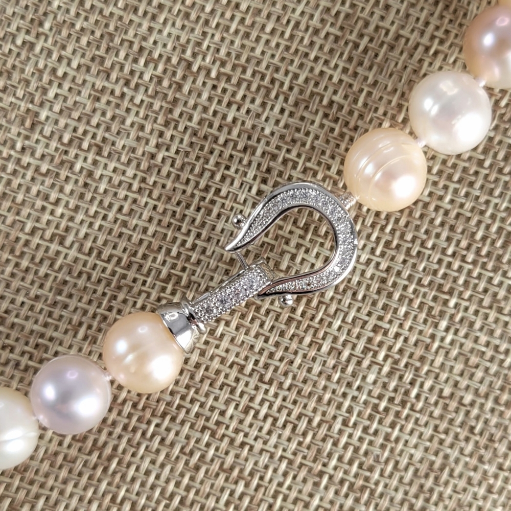REAL 17" Multi Pearl Necklace - Picture 8 of 8